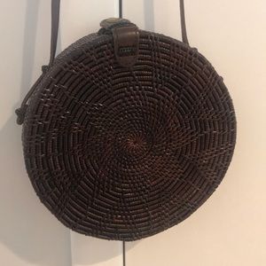 round wicker crossbody bag